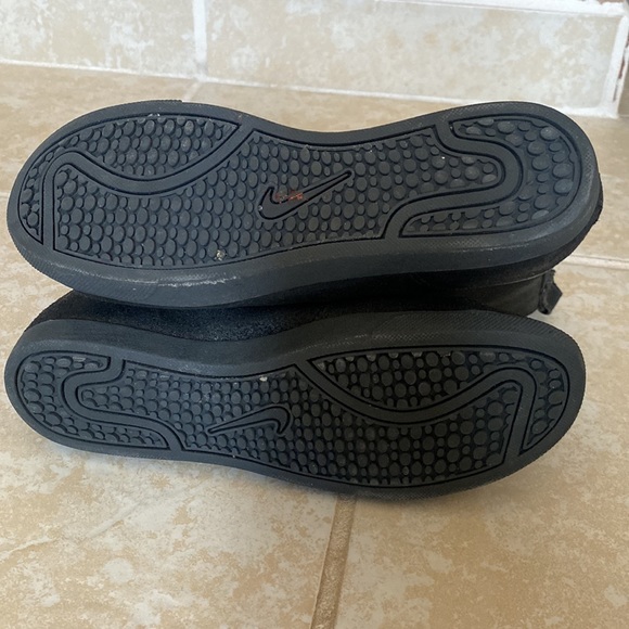 Nike boots - Picture 11 of 11